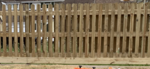 Hit and miss Picket fencing